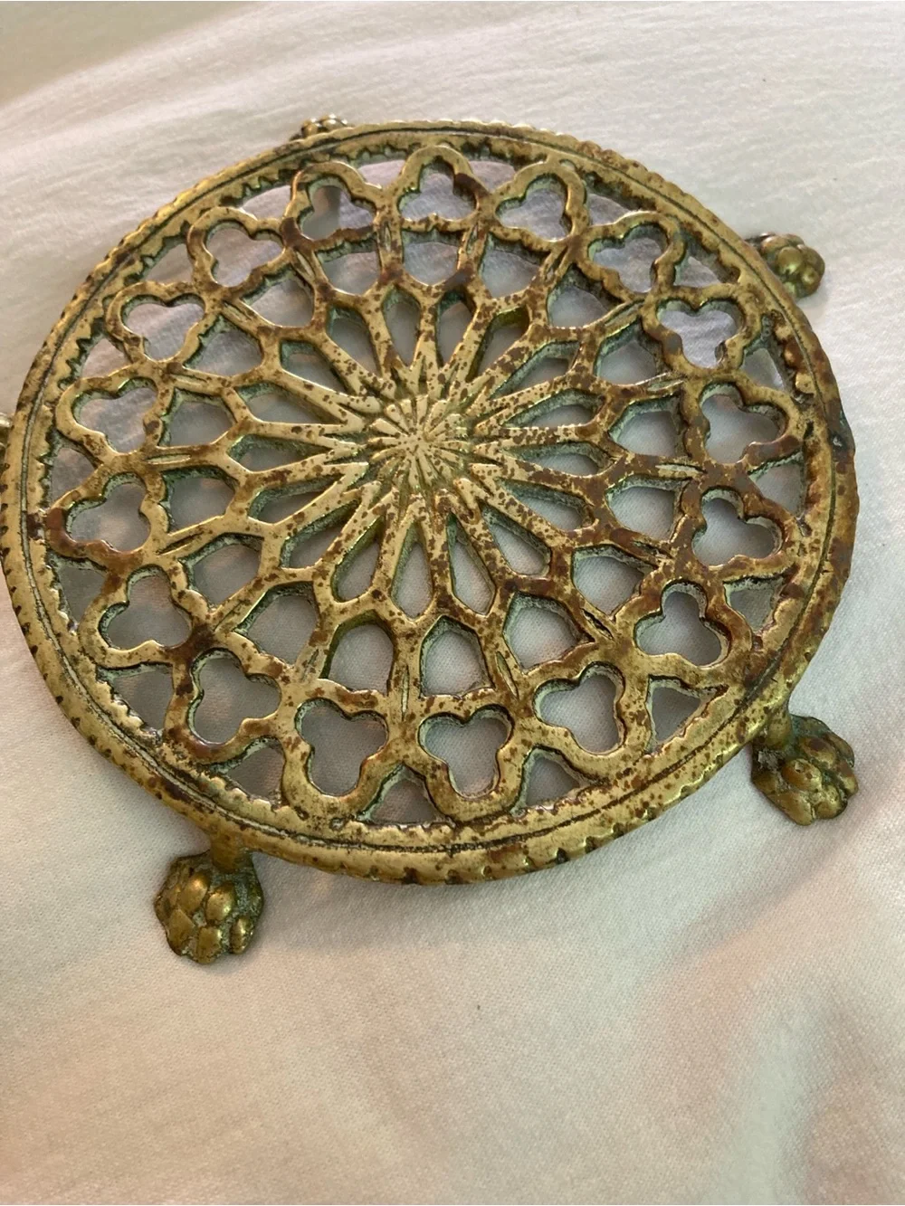 Glo-Mar Art Works Inc., N.Y. Set of 2 Antique Trivet Solid Brass Lion Paw Feet